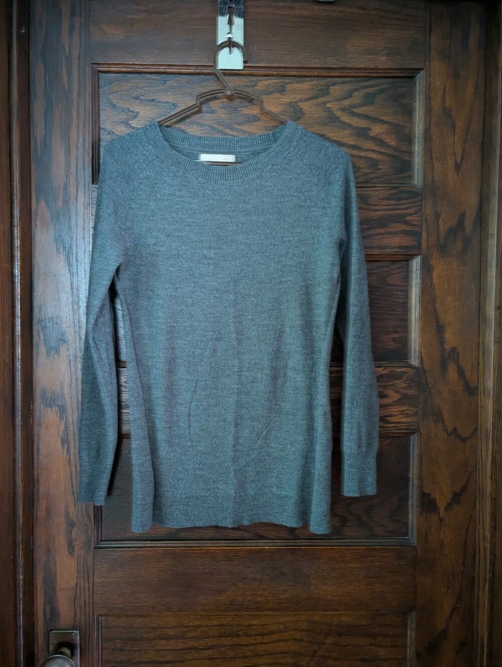 ✨NEW!✨ Banana Republic Gray Crewneck Women's Sweater